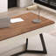 Bureau moderne haut de gamme de style luxueux et lumineux-578280846