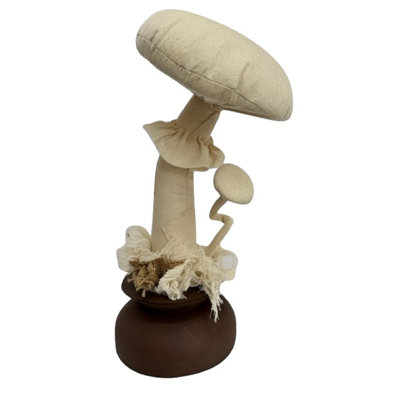 Antinette Figurines & Sculptures