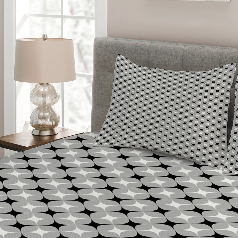 Diamond Modern & Contemporary Polyester Geometric Shapes Coverlet, King Bedspread + 2 Shams