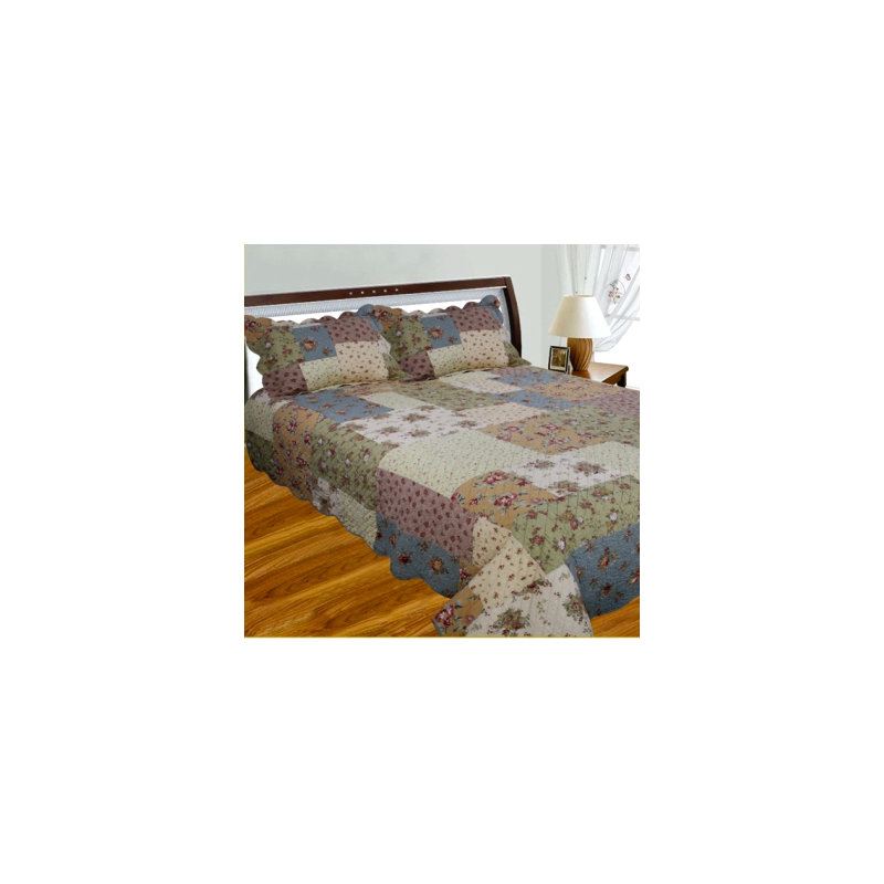 Farmhouse / Country Cotton Patchwork Quilt