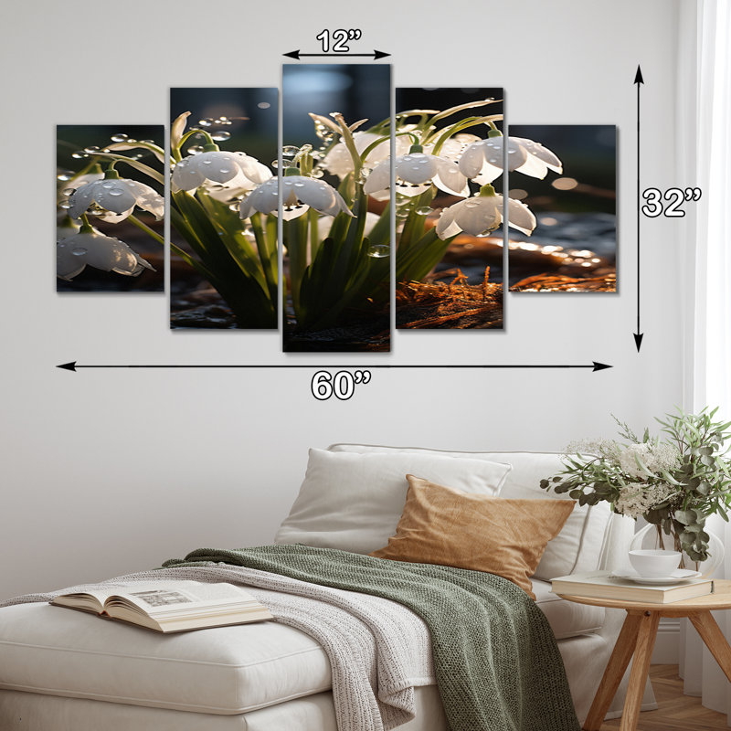 «White Snowdrops Field II - Floral Wall Art Living Room» - 5 panneaux