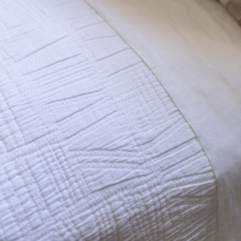Harbour Coverlet, White, King