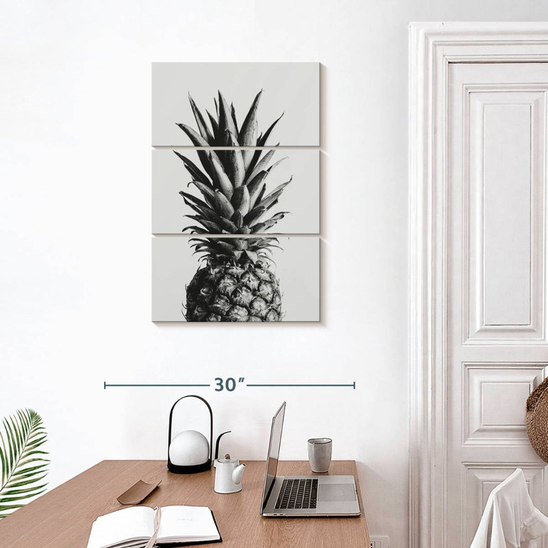 Yarlin Pineapple Black And White I, 32" H x 20" W