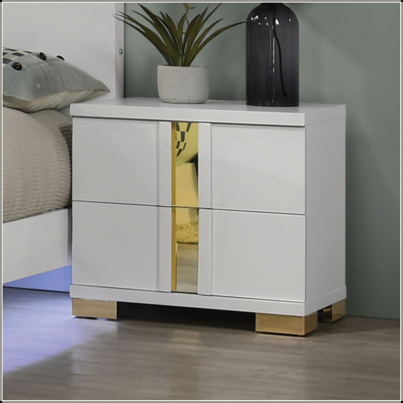 Table de chevet attrayante à finition dorée avec pieds en métal 1pc, Noir