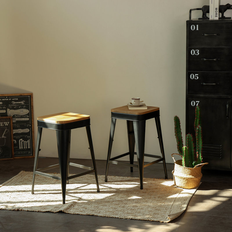 Tabouret de bar 2 pièces en métal avec dossier en bois massif, Tabouret de comptoir (siège d'une hauteur de 23,4