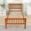 Lit plateforme simple en bois avec tête de lit-925289205