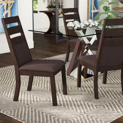 Chaise en bois massif Jahnessa