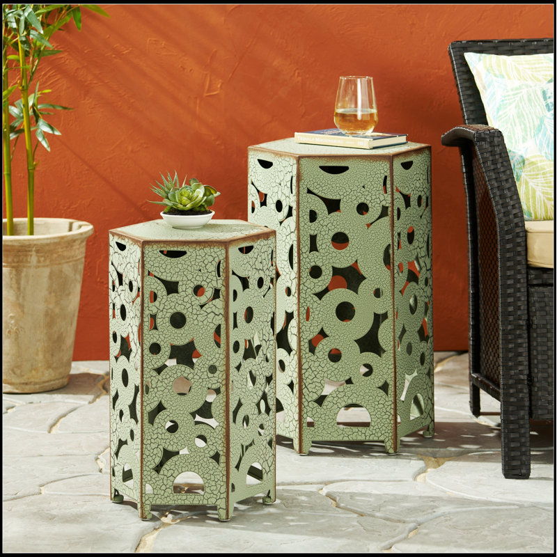 Ensemble de table d'appoint SELVA avec motif en fer complexe, aucun assemblage requis, polyvalent pour tous les styles de décor