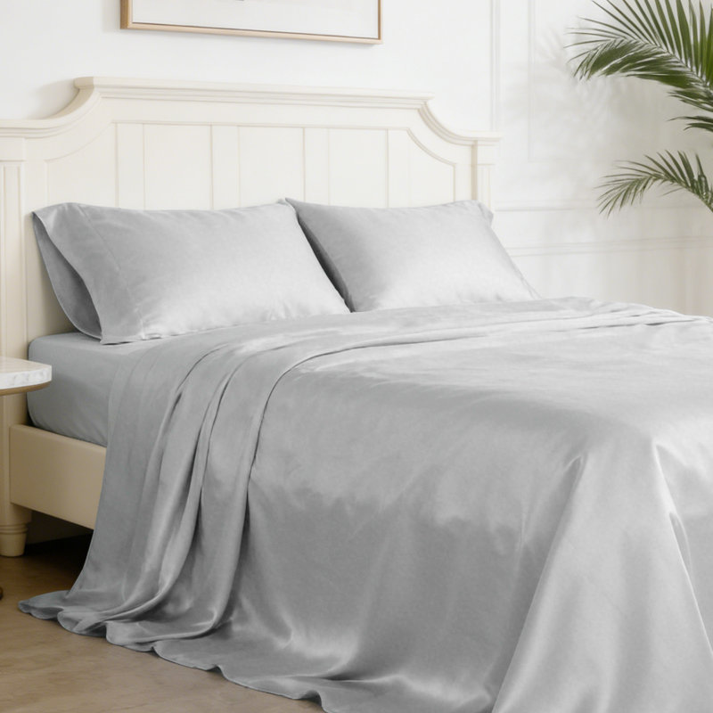 Ensemble de draps en satin de coton 220 fils avec housse de coussin doux - Basics by Wayfair ™, Gris clair
