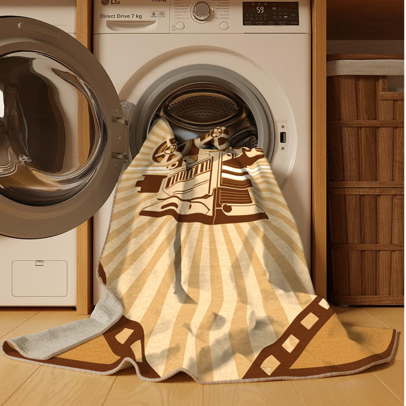 Machine Washable Oweda Movie Projector Vintage Vintage Look Rug in Brown – Beige Binding, 8x10
