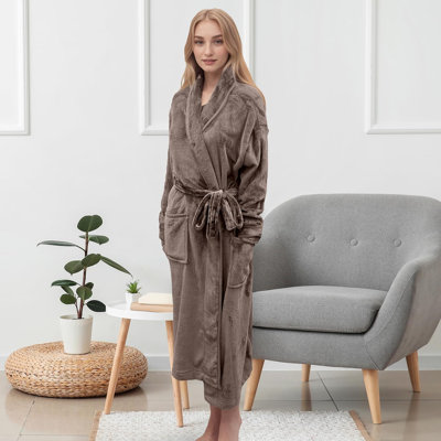 Elegant Comfort Luxurious Womens Spa Plush Fleece Bathrobe With Shawl Collar And Pockets - Velvet Soft Fluffy, Warm Long Robe