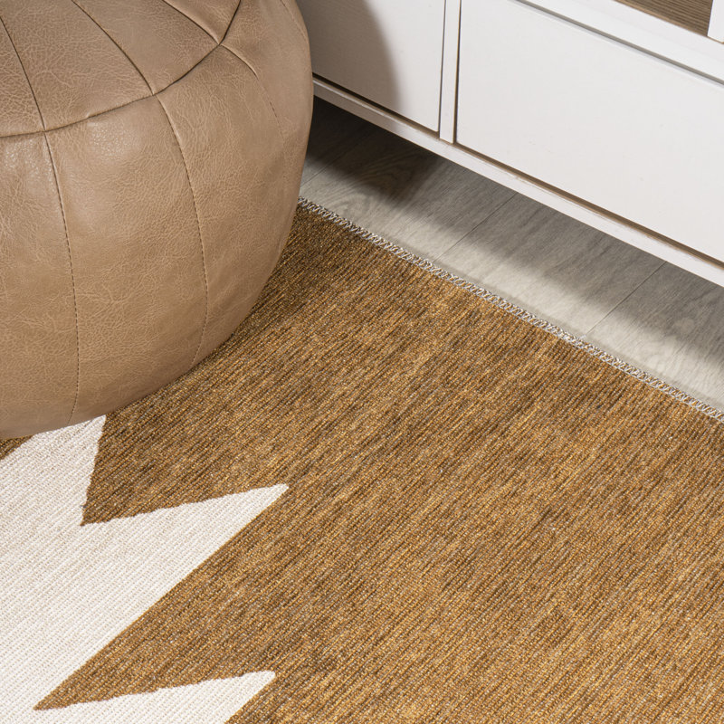 Norwell Minimalist Geometric Machine-Washable Terracotta/Cream Rug, Rectangle 3'11" x 6'