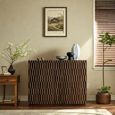 Armoire d'appoint style antique
