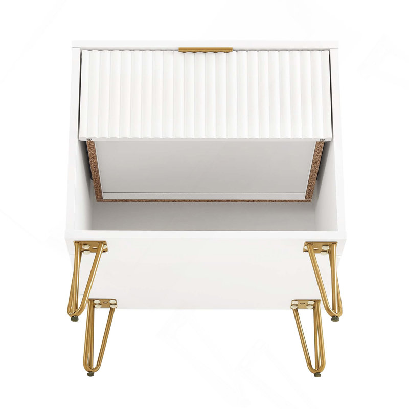 Table de chevet cannelée 20 po Dumbo en blanc (1 tiroir), Blanc / Doré