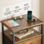 Table de chevet 4 tiroirs avec station de charge, commode haute de 34 po pour la chambre à coucher, table d'appoint avec tablette ouverte, table d'appoint polyvalente pour la chambre à coucher, le couloir et le vestibule