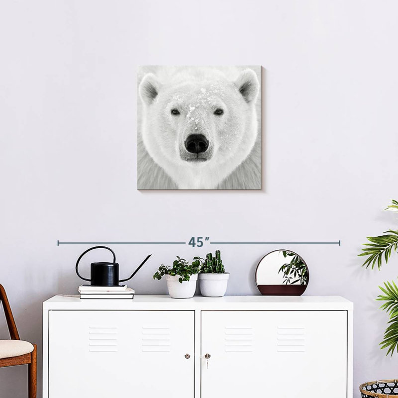 Brampt Polar Bear Face, 20" H x 20" W