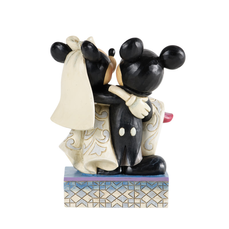 Disney/Pixar Figurines & Sculptures