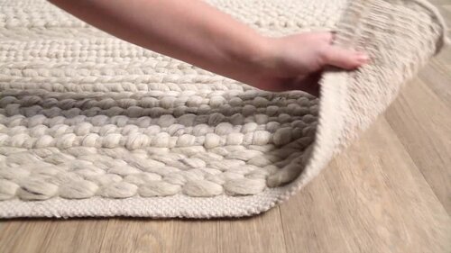 Hand-Knitted Chunky Wool Indoor Area Rug
