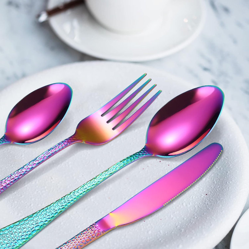 Ensemble de couverts 40 pièces pour 8 ustensiles de cuisine en acier inoxydable avec poignées martelées élégantes pour un usage quotidien et des occasions spéciales
