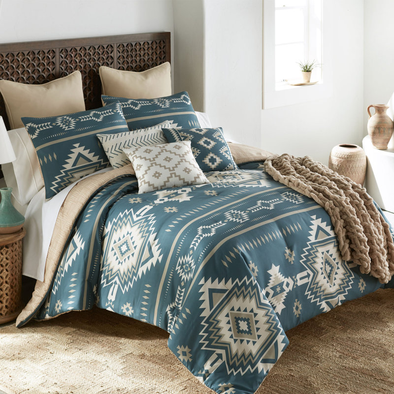 Channel Comforter Set, King Comforter + 2 King Pillowcases