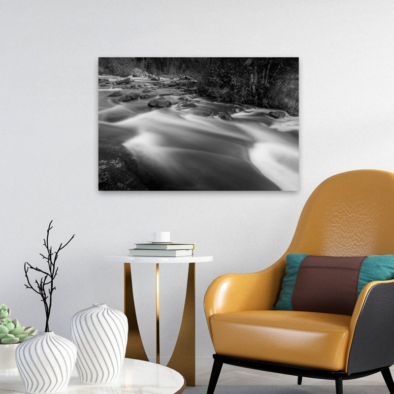 Rapide et lent - photographie de paysage en noir et blanc sur rivière, H 16 po x l 24 po