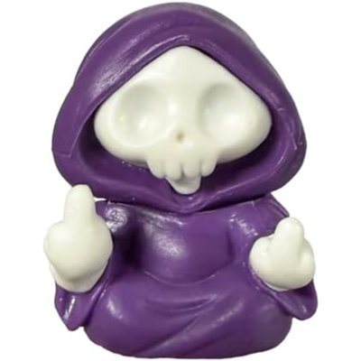 Halloween Skull Figurine Middle Finger Design Halloween Ghost Statue Cool Cute Holiday Tabletop Figurines Ornament Funny Resin Skeleton Statue Indoor Table Shelf Tabletop Home Office Décor