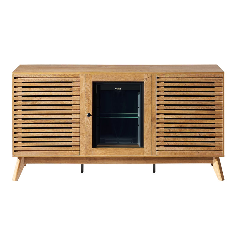 Armoire à café 60 po Mid-Century avec réfrigérateur à boissons intégré, rangement réglable, portes à lattes et utilisation polyvalente