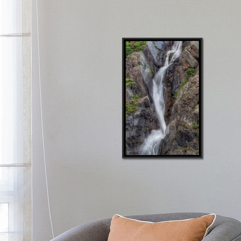 « splashwater chute » par bill sherrell, reproduction d’impression sur toile tendue, H 26 po x l 18 po x P 1,5 po
