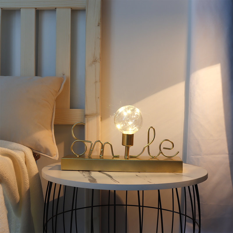 Lampe fantaisie en métal