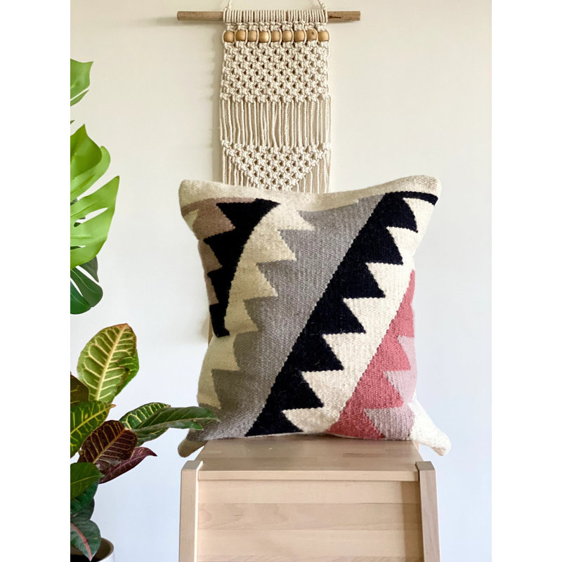 Coussin symétrique, 1 pi 10 po x 1 pi 10 po