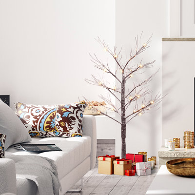 Glynes Lighted Christmas Tree