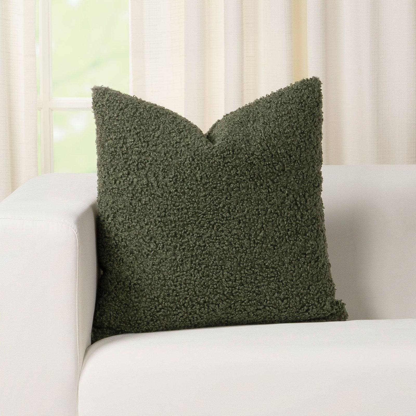 Hanka 29" x 29" Pillow Cover & Insert, 25" x 25", Cloverleaf