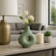 Vase de table abstrait moderne en céramique de 18 cm (7 pouces) pour la décoration intérieure - Vase à fleurs haut et ajouré au style contemporain, idéal pour le bureau, les tables, le salon et les étagères - Vert-646148583