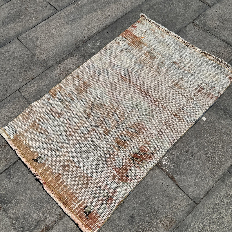 Tapis turc classique rétro classique beige idéal pour la chambre à coucher ou le vestibule avec un design antique