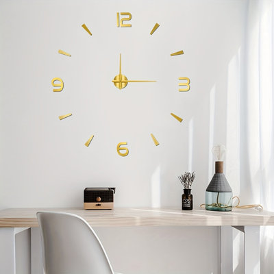 Moniesha Resin Wall Clock