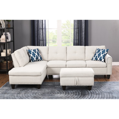 Chaise longue de 98 po de largeur avec mélange de lin beige, coussin en mousse confortable faisant face à la gauche et. Coussins de soutien rembourrés. Capitonnage subtil. P 71 po x l 33 po. H 175,61 lb