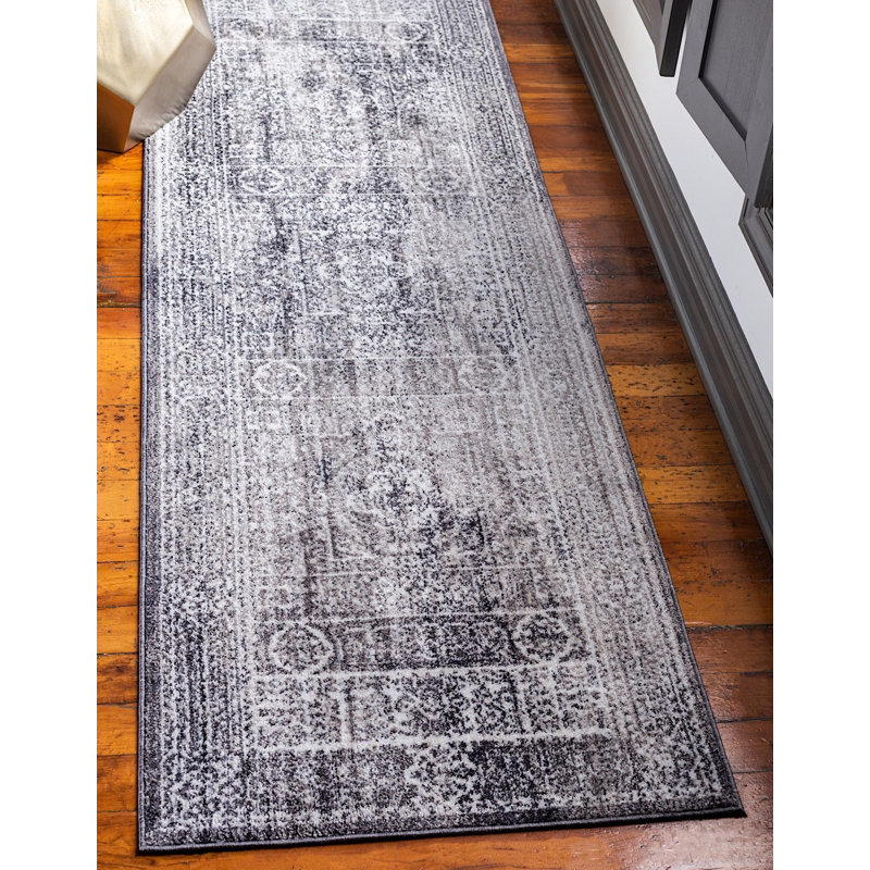 Kingston Oriental Indoor Rug, Runner 2'7" x 8'2"