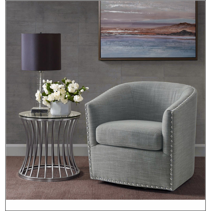 Pivot Tyler, Gris
