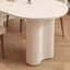 Table et chaises de salle à manger ovales de style crème-105858619