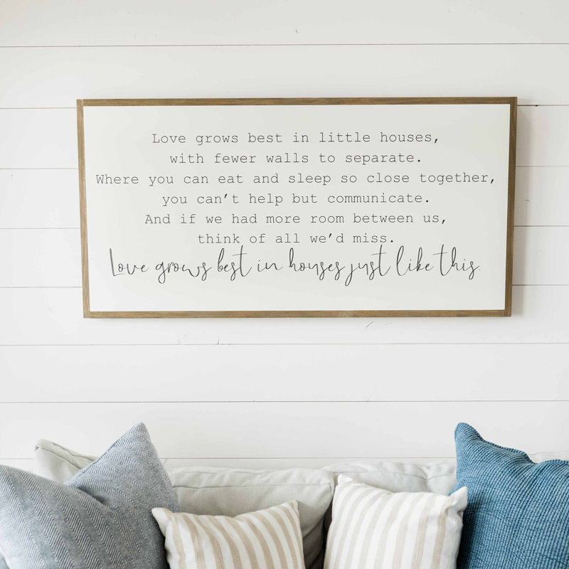 «Love Grows Best In Little House», art mural encadré en bois, Brun foncé, H 23 po x l 45 po x P 1,5 po, Blanc
