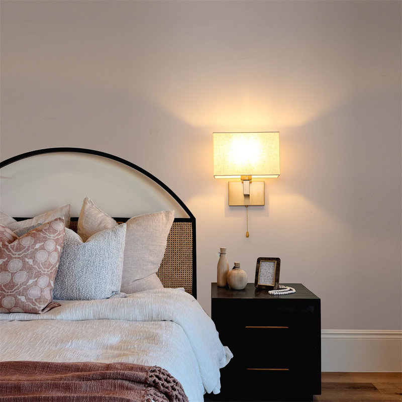 Becerril Armed Sconce