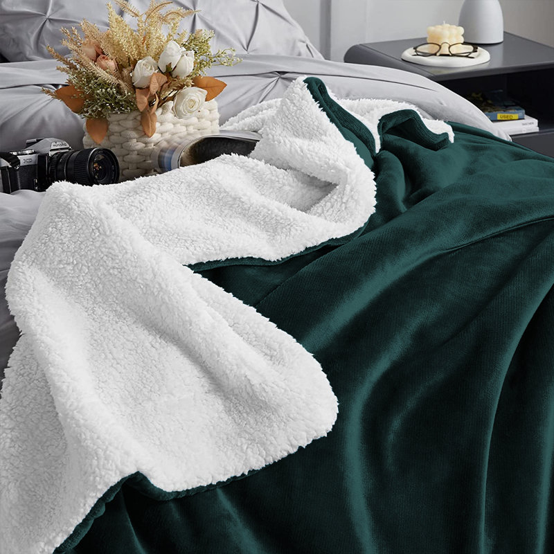 Formaran Sherpa Fleece Fur Thick Reversible Blanket Throw, W230 x L270cm, Emerald