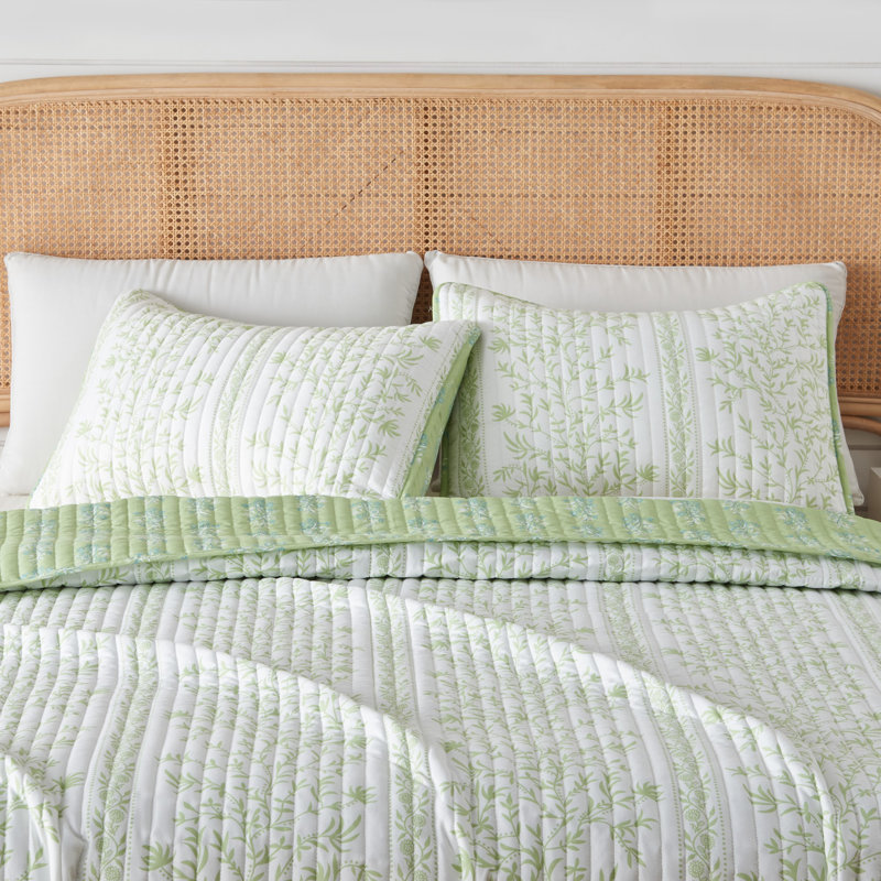 Full Green Floral Reversible Microfiber Quilt Set