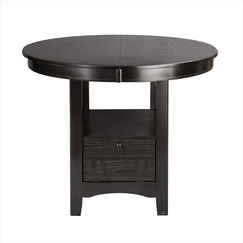 Table de salle à manger 4 couverts, alliant détails en bois massif, style traditionnel et rangement, comme sur la photo