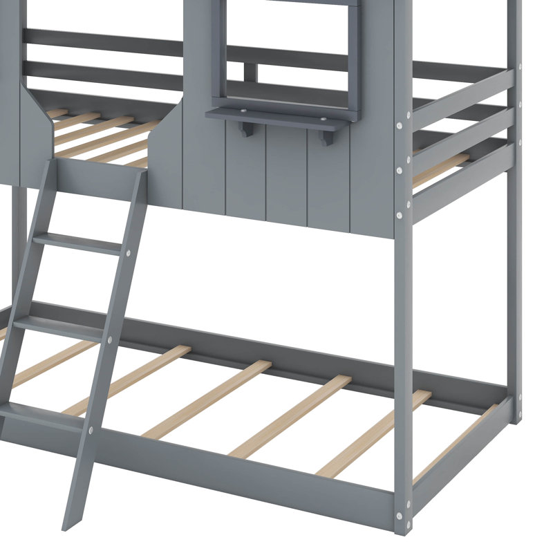 Lit superposé simple au-dessus d'un lit simple en bois avec toit, gris