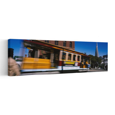 Téléphérique se déplaçant dans une rue, San Francisco, Californie, États-Unis, art contemporain abstrait, art mural