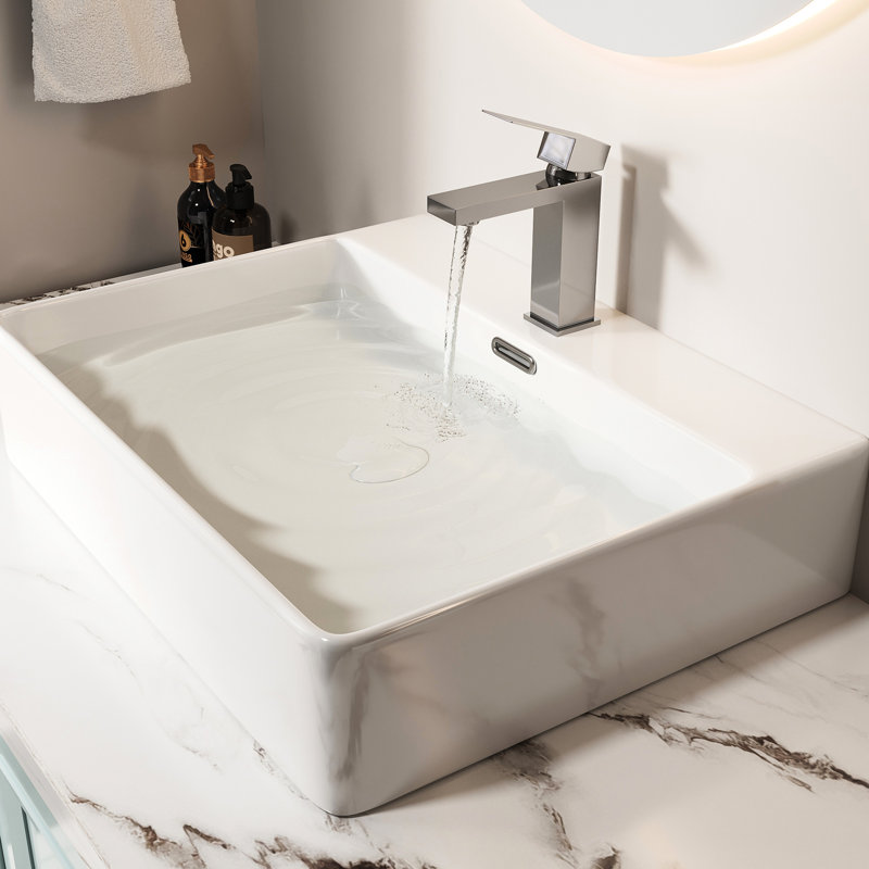 Robinet de salle de bain à poignée simple 7,11 "-, teinture, cartouche en céramique lisse, acier inoxydable et évier moderne 7,11", poignée, fixation sur le comptoir, corps