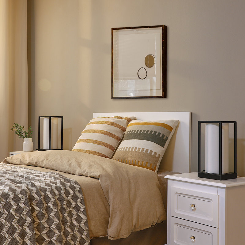 Izaiah 11.4'' Bedside Table Lamp Set with USB, White