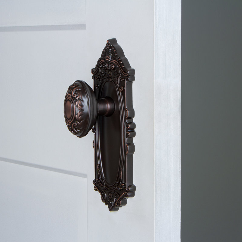 Grand mannequin Grandeur Grande Victorian, Bronze intemporel