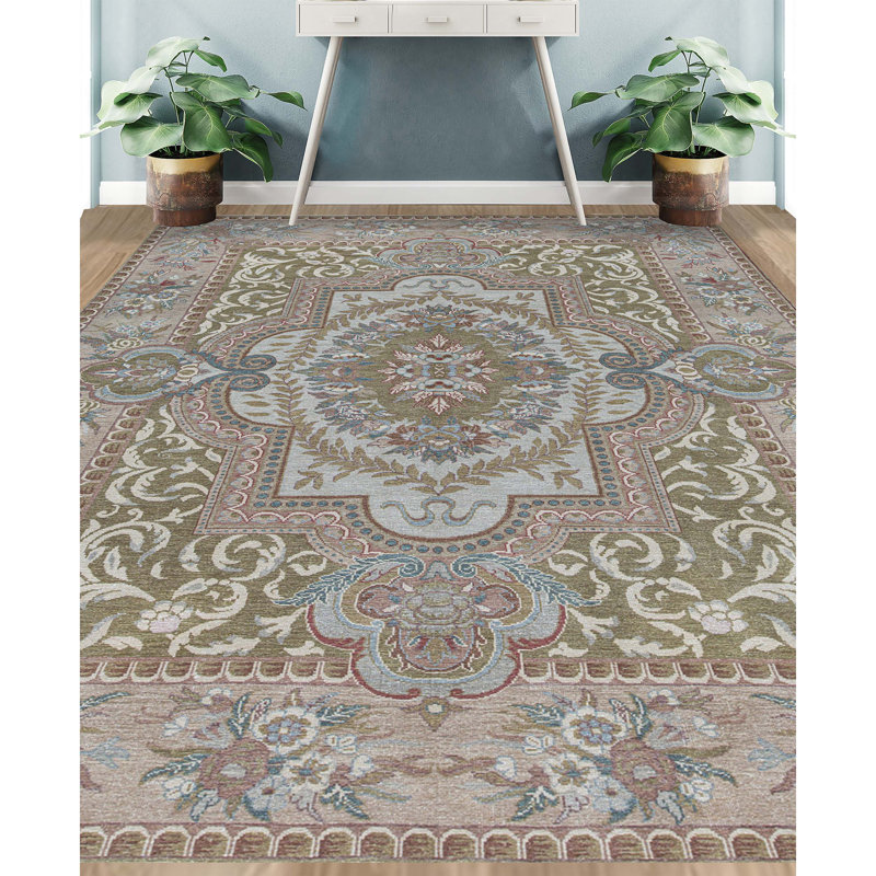 Wool Oriental Area Rug in Beige/Olive Green